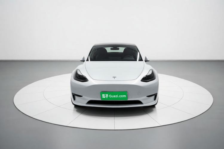 Used Tesla Model Y 2022 Rear-Wheel-Drive Version Front
