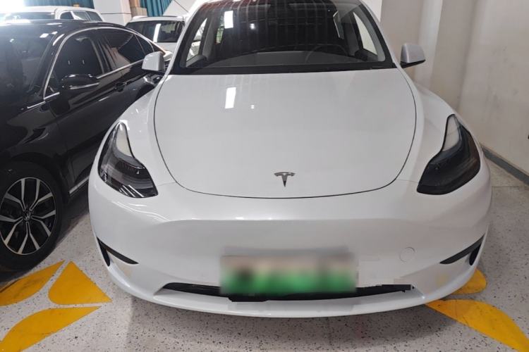 Used Tesla Model Y 2022 Rear-Wheel-Drive Version Front