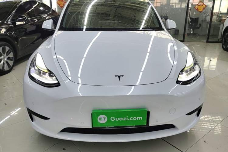 Used Tesla Model Y 2022 Rear-Wheel-Drive Version Front