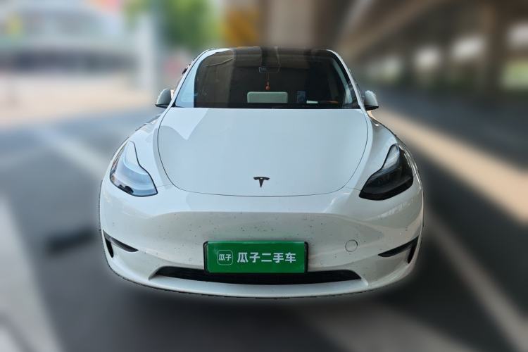 Used Tesla Model Y 2022 Long-Range All-Wheel-Drive Version Front