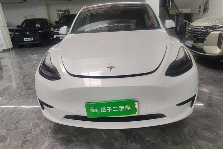Used Tesla Model Y 2022 Rear-Wheel-Drive Version Front