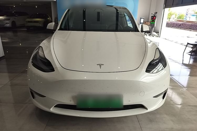 Used Tesla Model Y 2022 Rear-Wheel-Drive Version Front