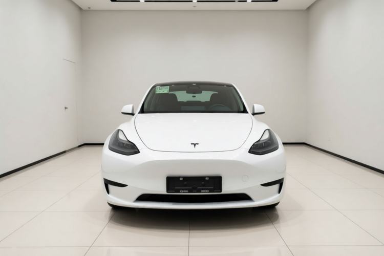 Used Tesla Model Y 2022 Rear-Wheel-Drive Version Front