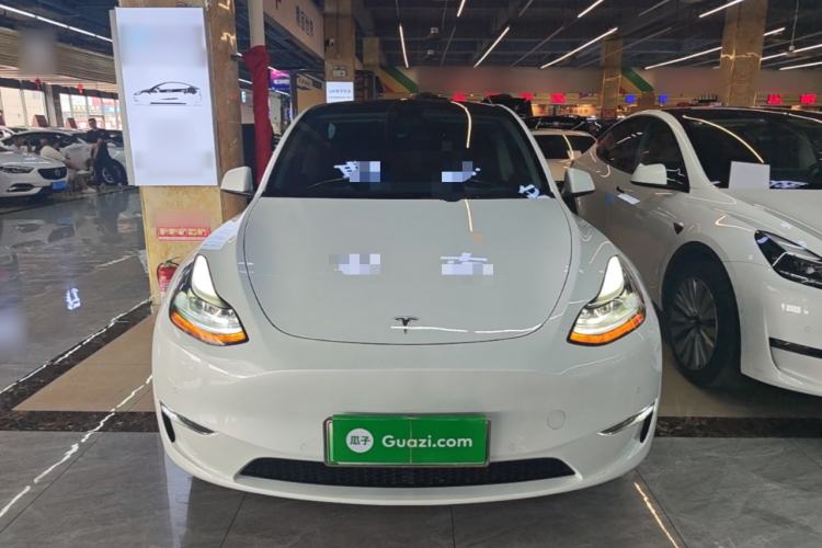 Used Tesla Model Y 2022 Long-Range All-Wheel-Drive Version Front