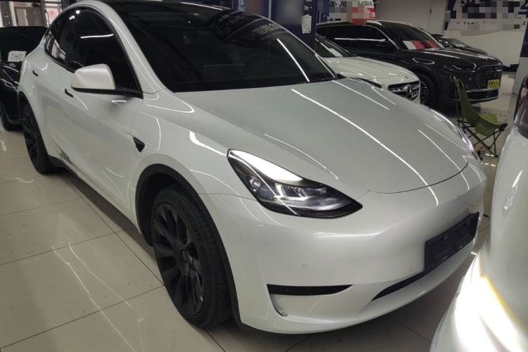 Used Tesla Model Y 2022 Rear-Wheel-Drive Version Front