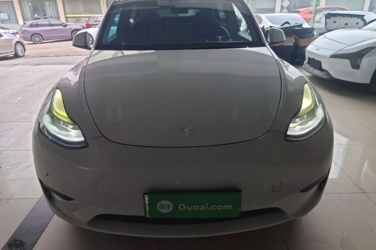 Used Tesla Model Y 2022 Rear-Wheel-Drive Version Front