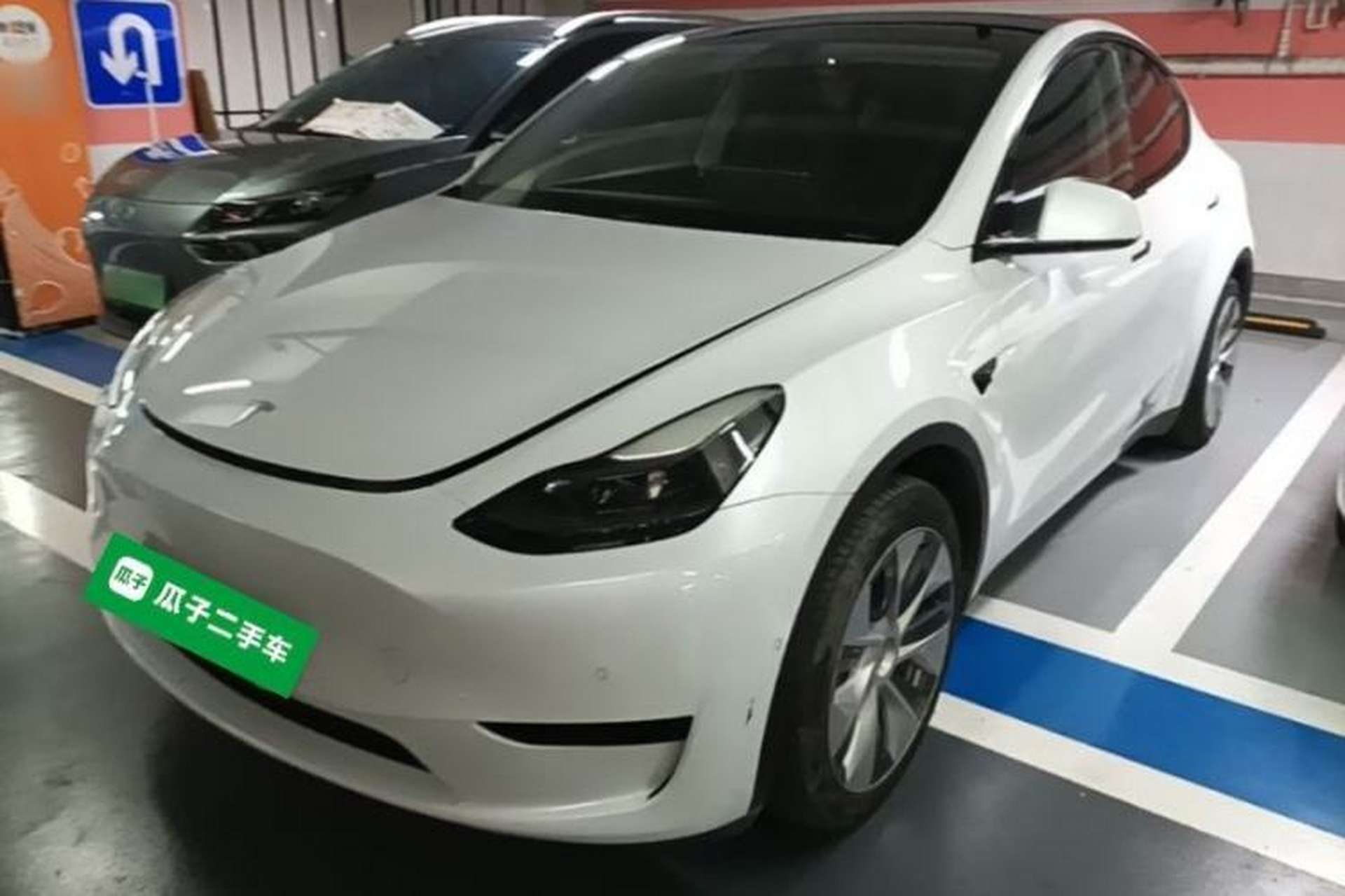 Used Tesla Model Y 2022 Rear-Wheel-Drive Version Front Left 45 Deg
