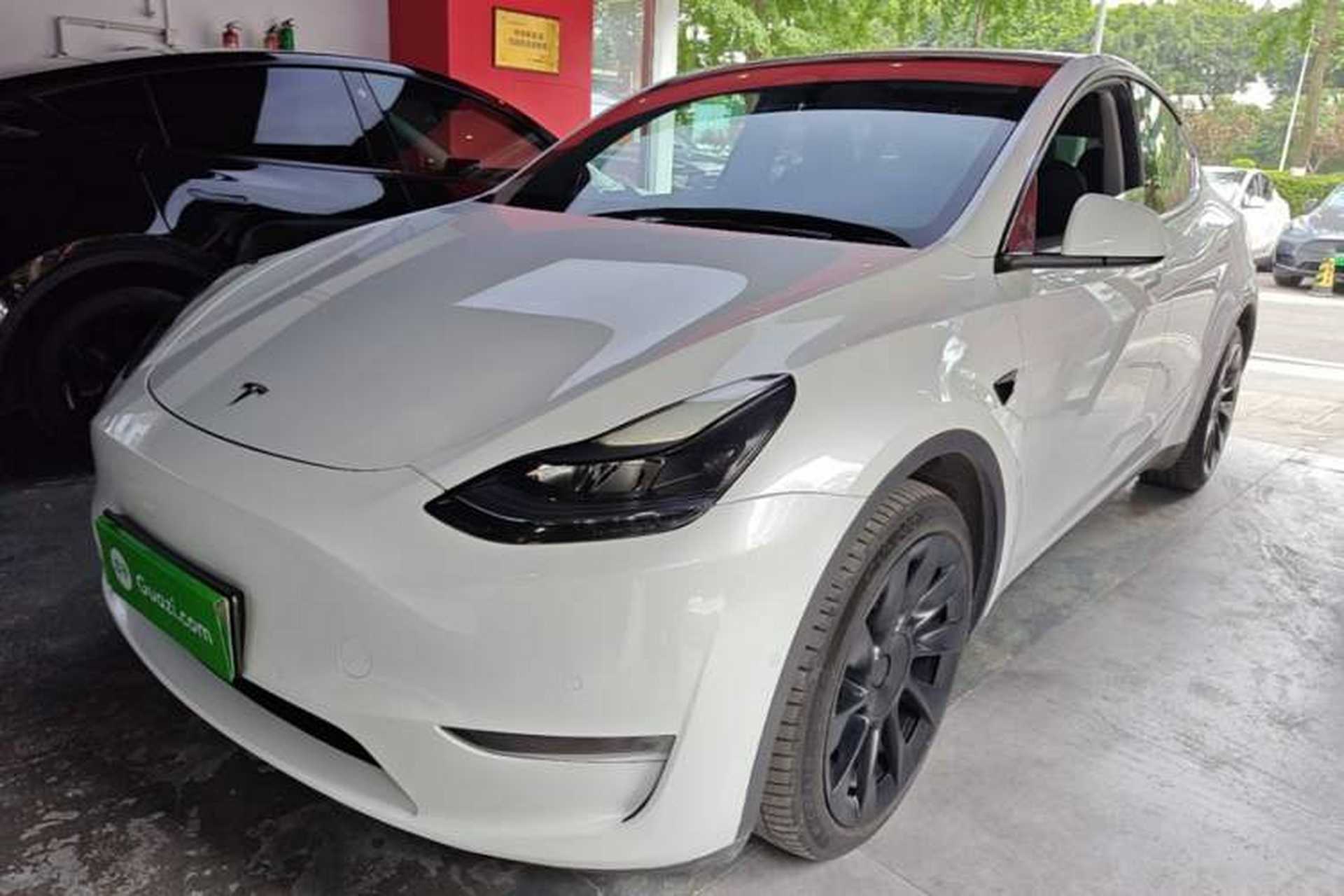 Used Tesla Model Y 2022 Revised Version Long-Range All-Wheel Drive Front Left 45 Deg