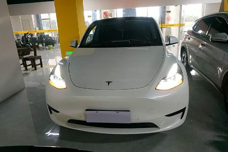 Used Tesla Model Y 2022 Revised Version Rear-Wheel Drive Front