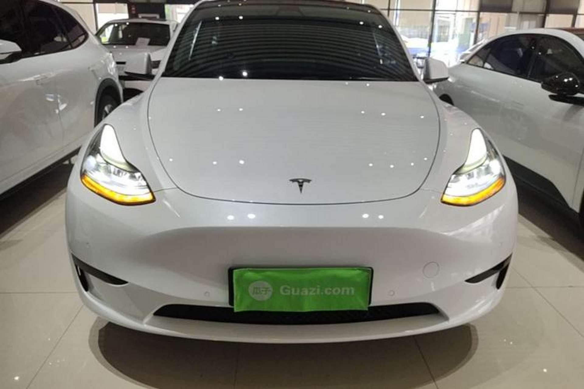 Used Tesla Model Y 2022 Rear-Wheel-Drive Version Front
