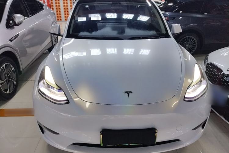 Used Tesla Model Y 2022 Long-Range All-Wheel-Drive Version Front