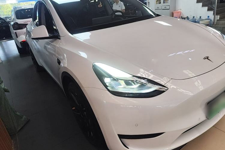 Used Tesla Model Y 2022 Revised Version Rear-Wheel Drive Front Right 45 Deg