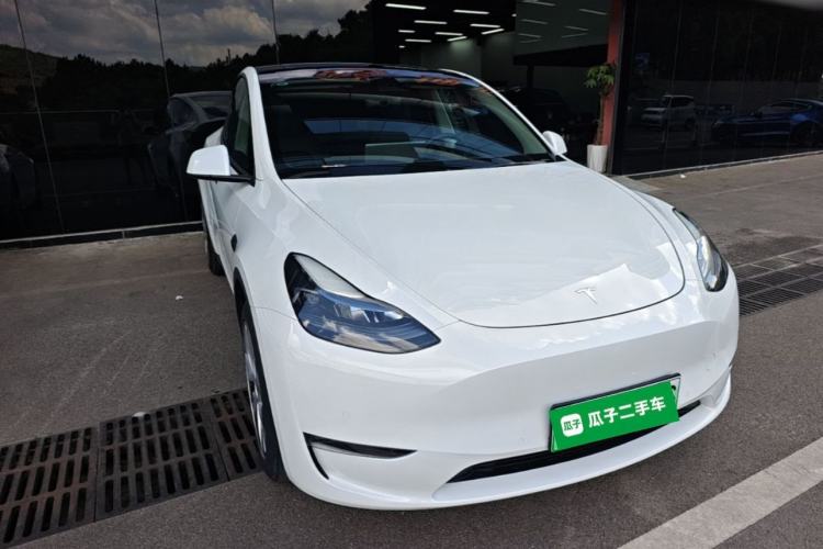 Used Tesla Model Y 2022 Revised Version Long-Range All-Wheel Drive Front Right 45 Deg