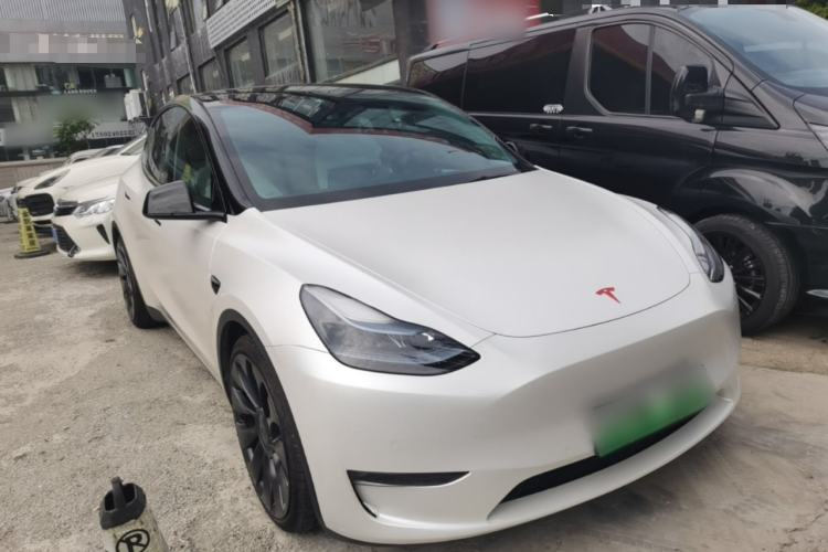 Used Tesla Model Y 2022 Performance High-Performance All-Wheel-Drive Version Front Right 45 Deg