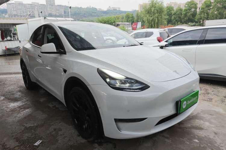 Used Tesla Model Y 2022 Revised Version Long-Range All-Wheel Drive Front Right 45 Deg