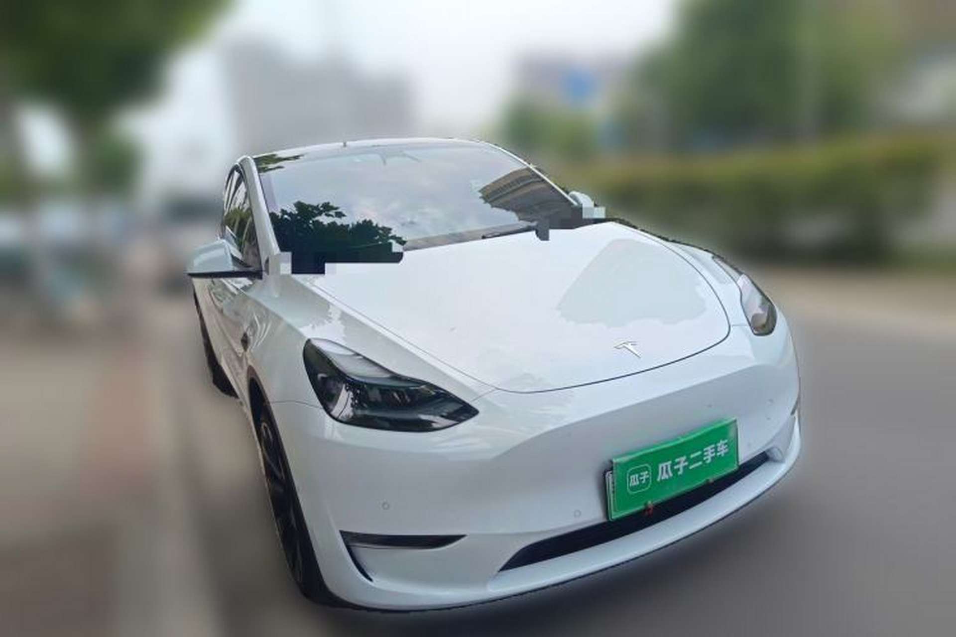 Used Tesla Model Y 2022 Revised Version Long-Range All-Wheel Drive Front Right 45 Deg