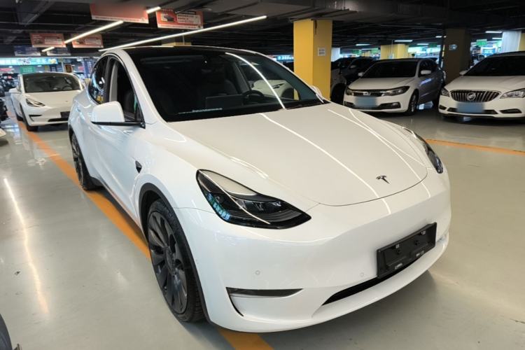 Used Tesla Model Y 2022 Performance High-Performance All-Wheel-Drive Version Front Right 45 Deg