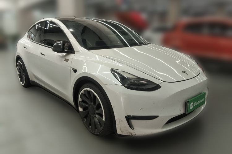 Used Tesla Model Y 2022 Performance High-Performance All-Wheel-Drive Version Front Right 45 Deg