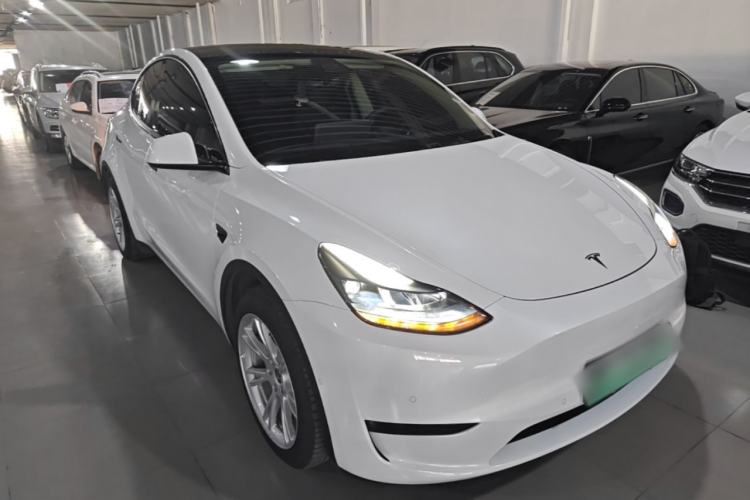 Used Tesla Model Y 2022 Revised Version Rear-Wheel Drive Front Right 45 Deg