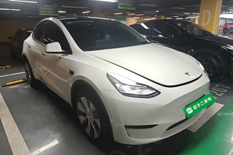 Used Tesla Model Y 2022 Revised Version Long-Range All-Wheel Drive Front Right 45 Deg