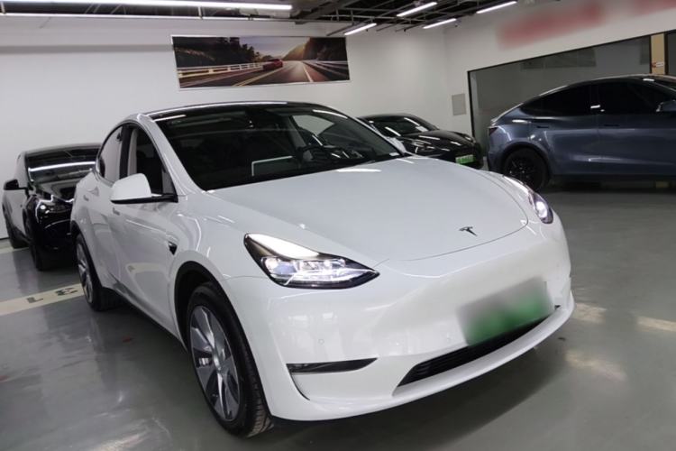 Used Tesla Model Y 2022 Revised Version Long-Range All-Wheel Drive Front Right 45 Deg