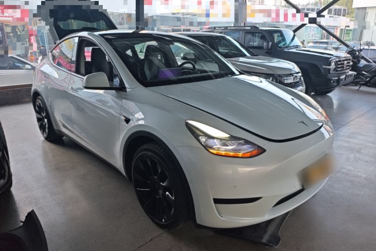Used Tesla Model Y 2022 Revised Version Rear-Wheel Drive Front Right 45 Deg