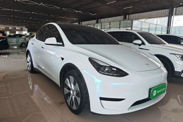 Used Tesla Model Y 2022 Rear-Wheel-Drive Version Front Right 45 Deg
