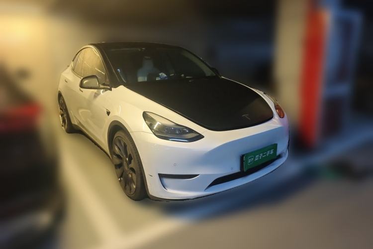 Used Tesla Model Y 2022 Performance High-Performance All-Wheel-Drive Version Front Right 45 Deg
