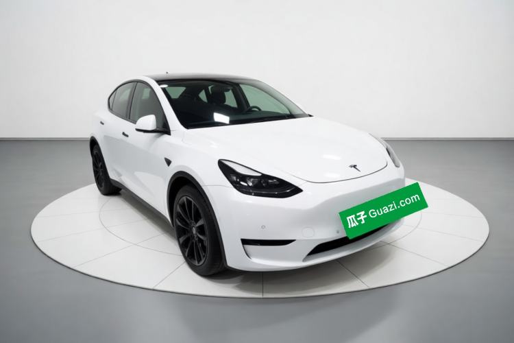 Used Tesla Model Y 2022 Rear-Wheel-Drive Version Front Right 45 Deg