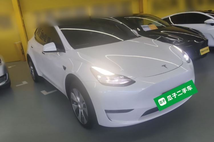 Used Tesla Model Y 2022 Revised Version Long-Range All-Wheel Drive Front Right 45 Deg