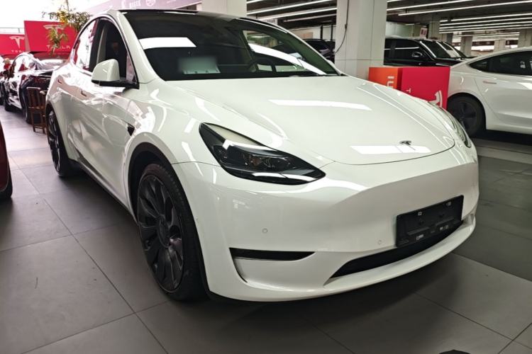 Used Tesla Model Y 2022 Performance High-Performance All-Wheel-Drive Version Front Right 45 Deg