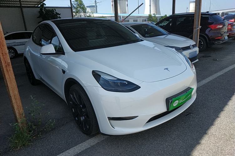 Used Tesla Model Y 2022 Performance High-Performance All-Wheel-Drive Version Front Right 45 Deg