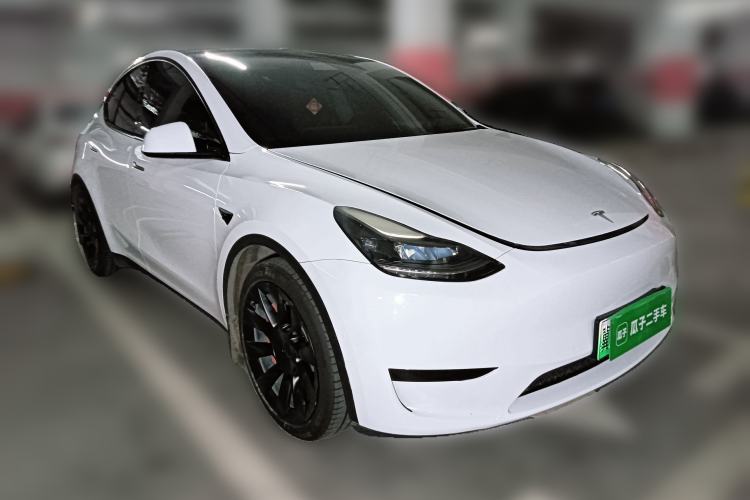Used Tesla Model Y 2022 Rear-Wheel-Drive Version Front Right 45 Deg