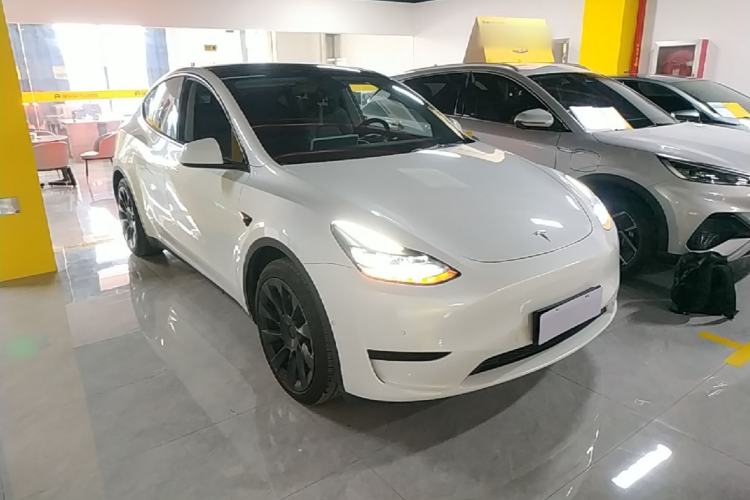 Used Tesla Model Y 2022 Revised Version Rear-Wheel Drive Front Right 45 Deg