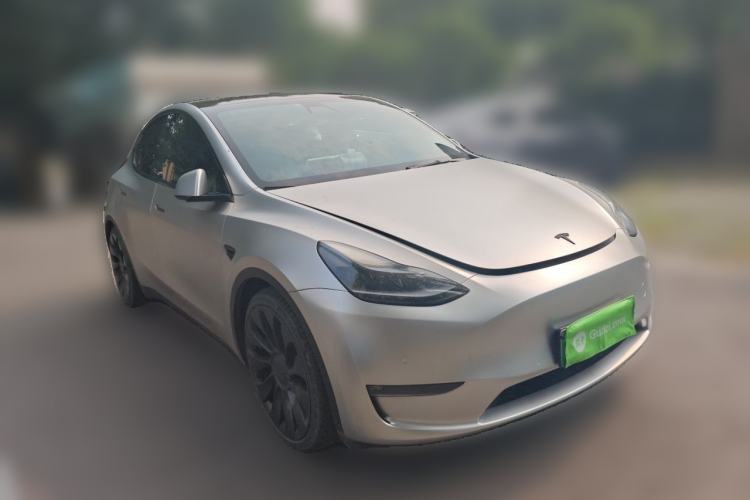 Used Tesla Model Y 2022 Performance High-Performance All-Wheel-Drive Version Front Right 45 Deg