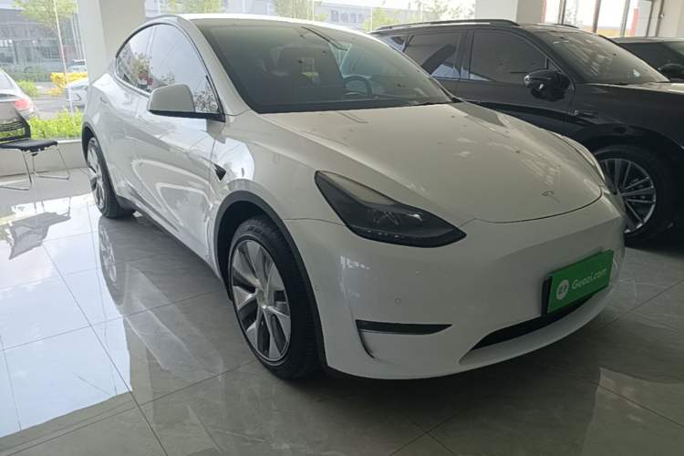 Used Tesla Model Y 2022 Revised Version Long-Range All-Wheel Drive Front Right 45 Deg