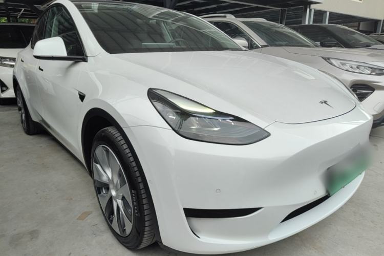 Used Tesla Model Y 2022 Revised Version Rear-Wheel Drive Front Right 45 Deg