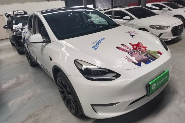 Used Tesla Model Y 2022 Revised Version Long-Range All-Wheel Drive Front Right 45 Deg