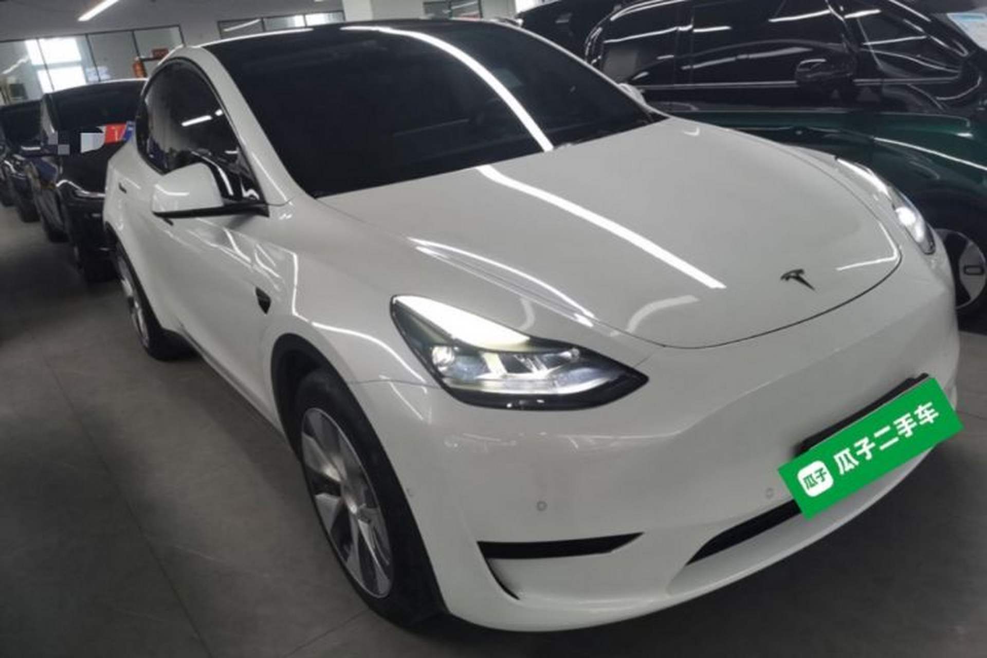 Used Tesla Model Y 2022 Rear-Wheel-Drive Version Front Right 45 Deg