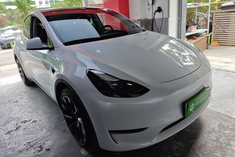 Used Tesla Model Y 2022 Revised Version Long-Range All-Wheel Drive Front Right 45 Deg