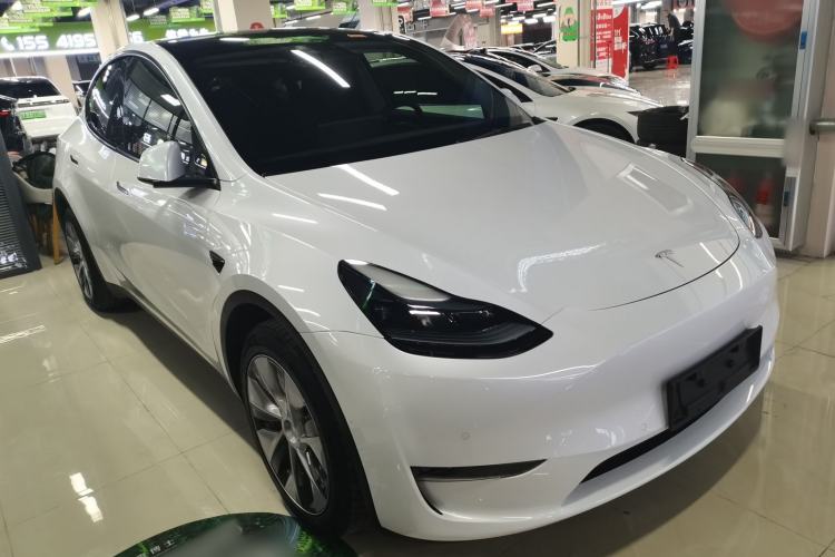 Used Tesla Model Y 2022 Revised Version Long-Range All-Wheel Drive Front Right 45 Deg