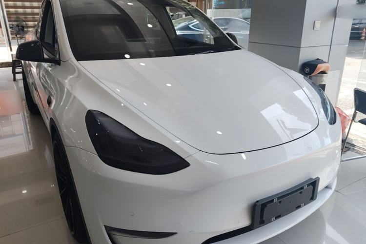 Used Tesla Model Y 2022 Performance High-Performance All-Wheel-Drive Version Front Right 45 Deg