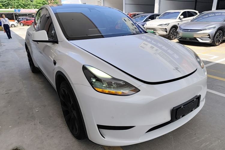 Used Tesla Model Y 2022 Revised Version Rear-Wheel Drive Front Right 45 Deg