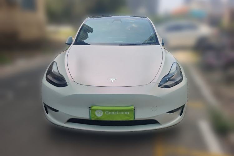 Used Tesla Model Y 2022 Long-Range All-Wheel-Drive Version Front