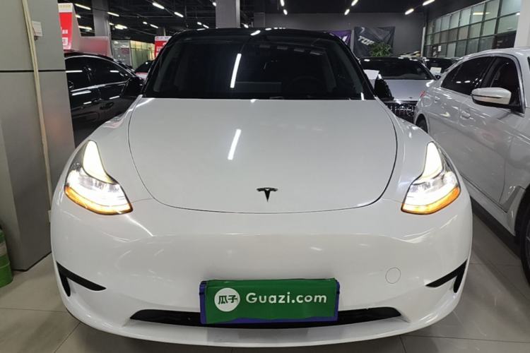 Used Tesla Model Y 2022 Rear-Wheel-Drive Version Front