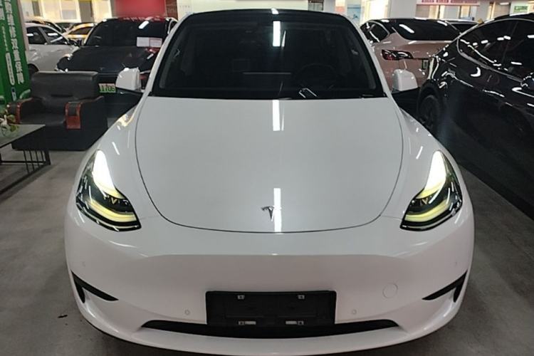 Used Tesla Model Y 2022 Rear-Wheel-Drive Version Front