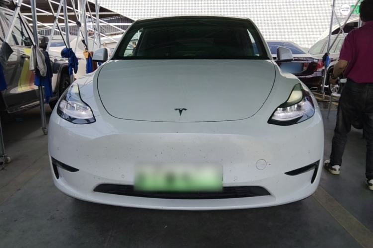 Used Tesla Model Y 2022 Long-Range All-Wheel-Drive Version Front