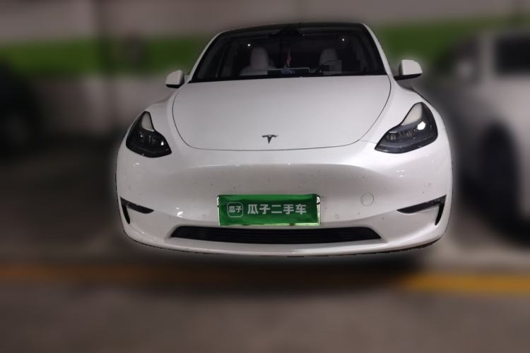 Used Tesla Model Y 2022 Long-Range All-Wheel-Drive Version Front