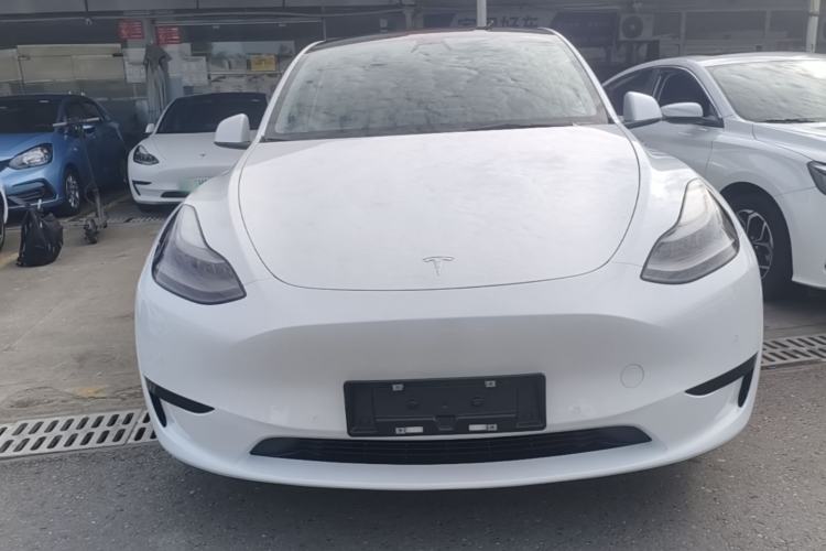 Used Tesla Model Y 2022 Rear-Wheel-Drive Version Front