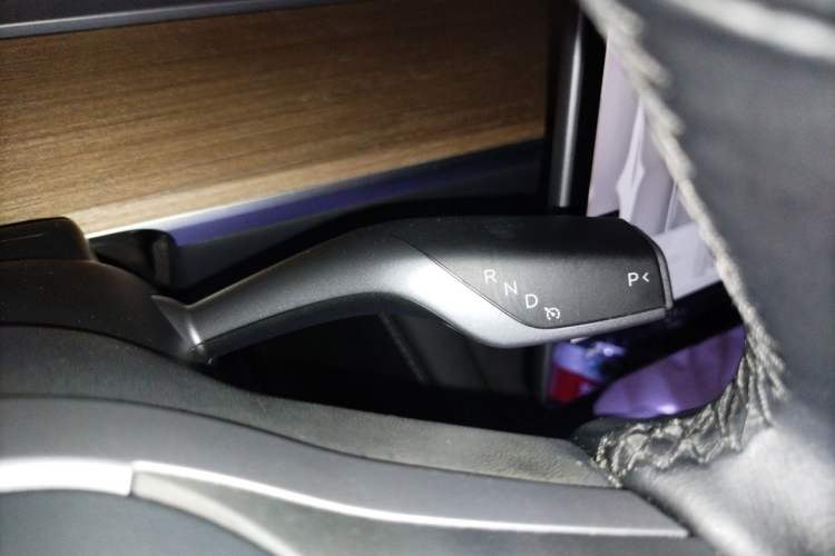 Used Tesla Model Y 2022 Rear-Wheel-Drive Version Gear Lever